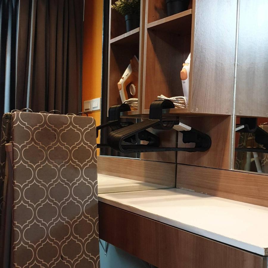 Hotel V30 Sukhumvit Bangkok Esterno foto